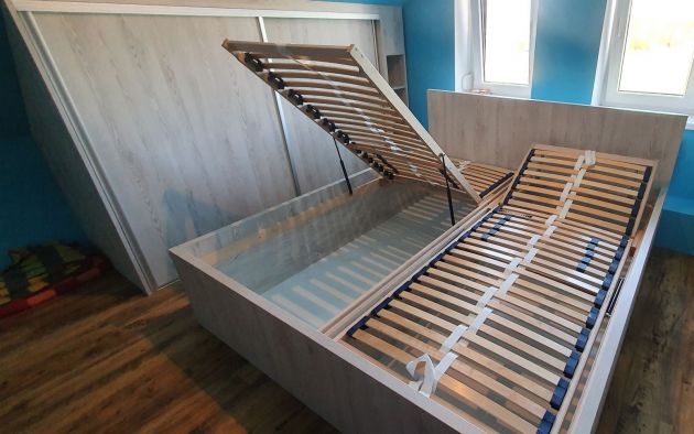 Postel s rošty